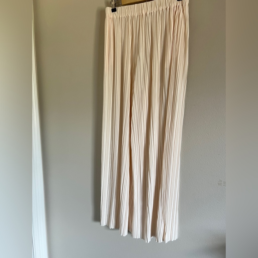 Commense Oversized Leisure Pleat Pockets Two
Piece Pants Set Small - Picture 4 of 5